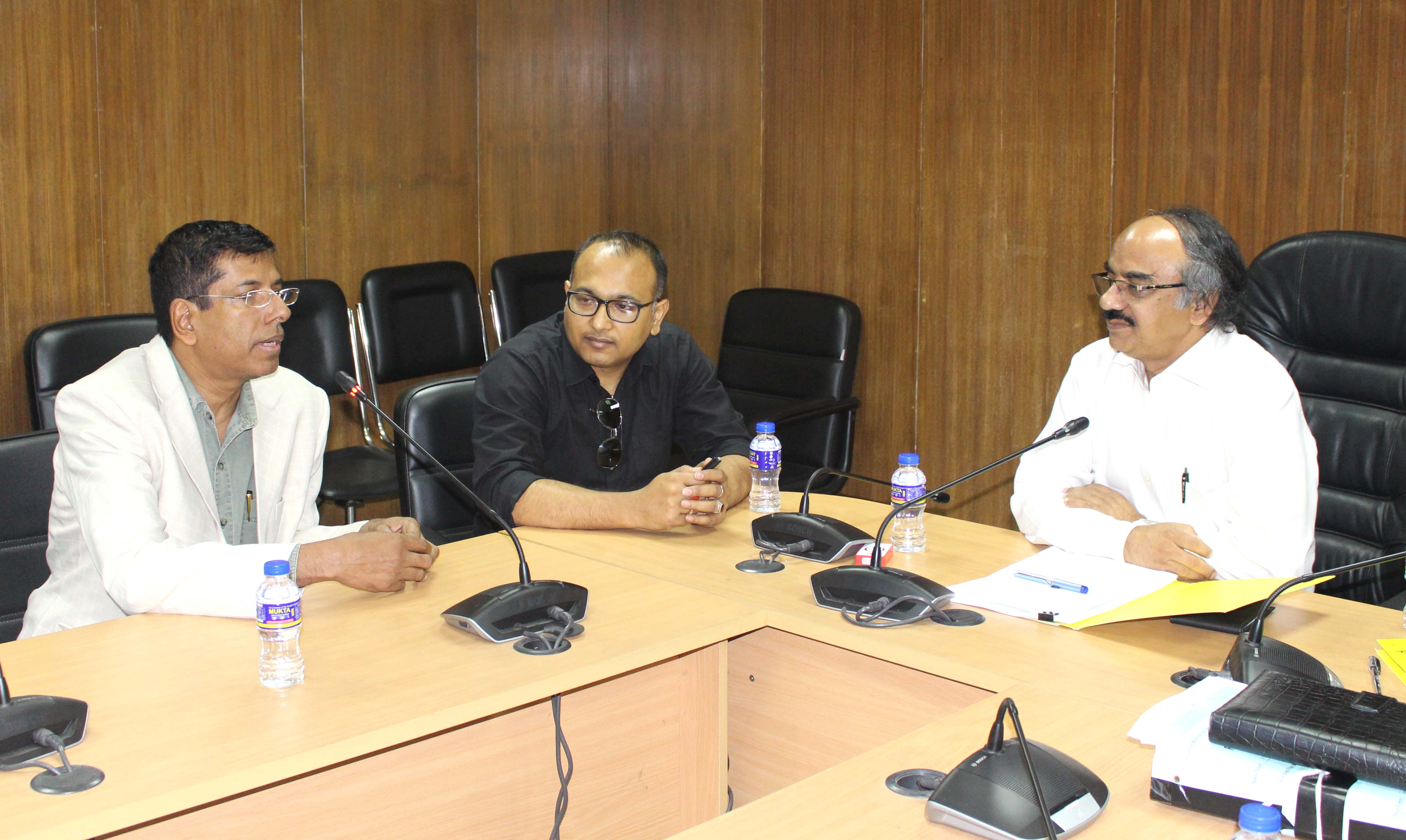 Contract signing between CPTU and Dnet-Contract signing between CPTU and Dnet