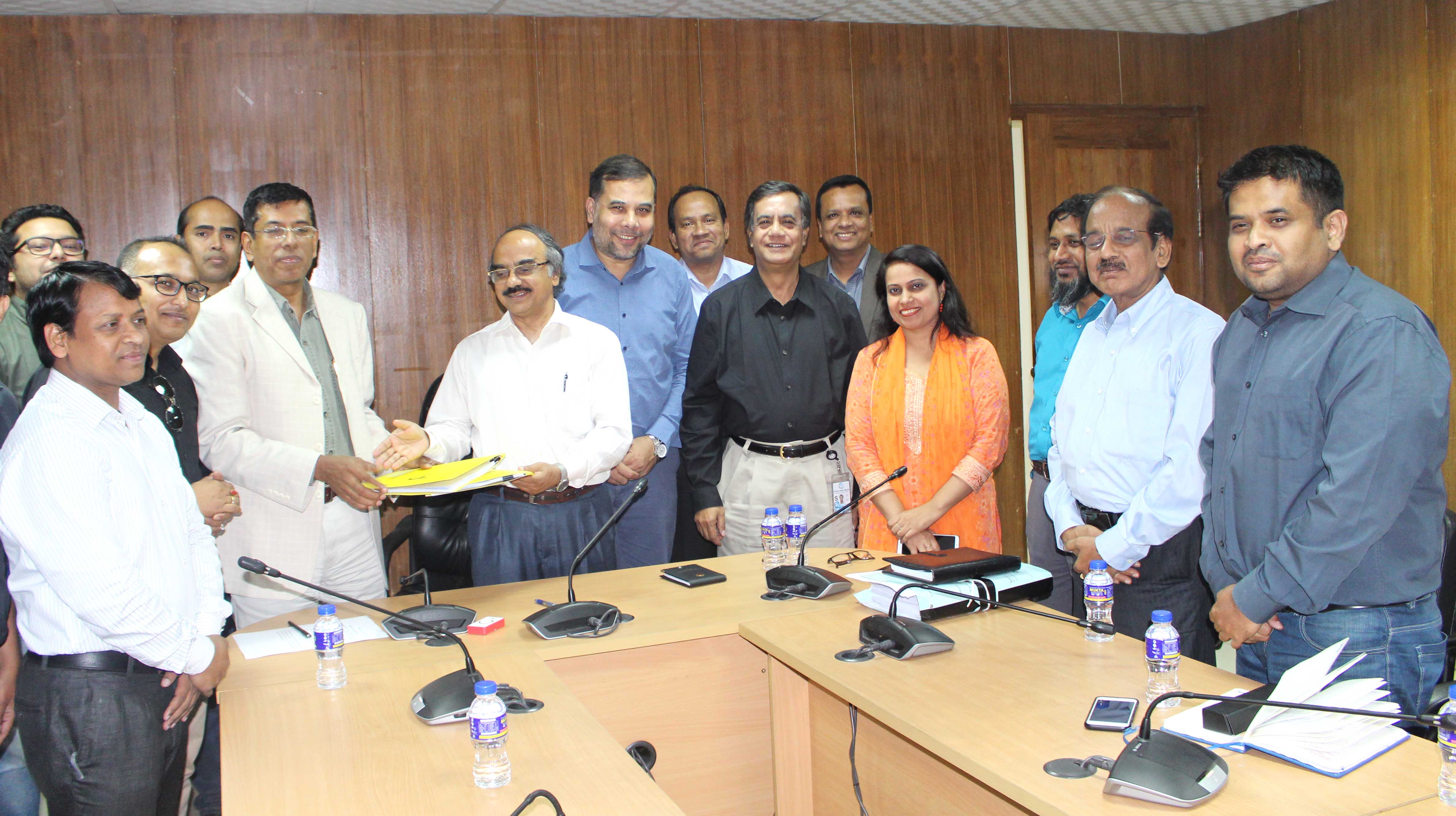 Contract signing between CPTU and Dnet-Contract signing between CPTU and Dnet